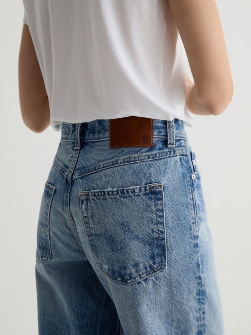 AG Adriano Goldschmied Light Blue Straight Leg Jeans Billie Relaxed High Rise - Picture 4 of 11